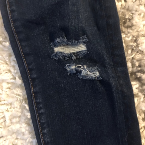 American Eagle Skinny Jeans - Picture 3 of 4